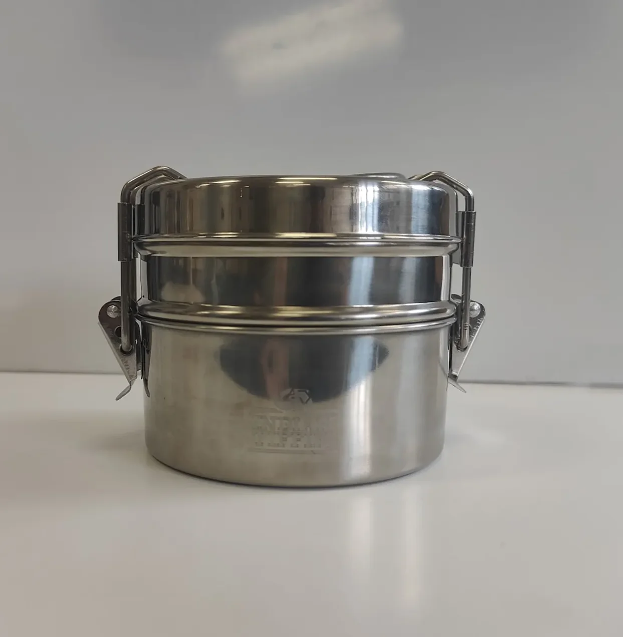 Metal tiffin front